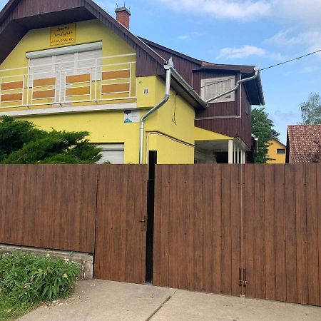 Benitta Vendégház Apartamento Hajdúszoboszló Exterior foto