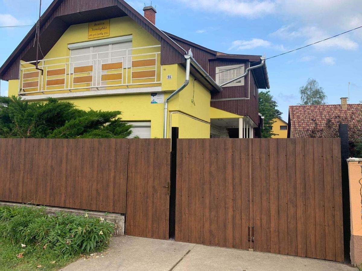 Benitta Vendégház Apartamento Hajdúszoboszló Exterior foto