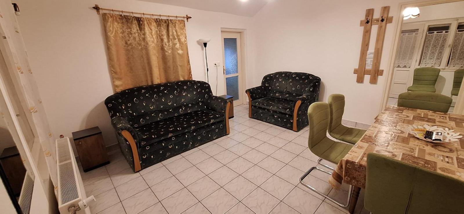 Benitta Vendégház Apartamento Hajdúszoboszló Exterior foto