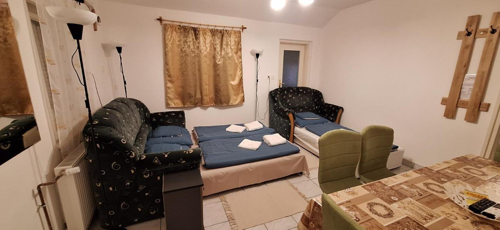 Benitta Vendégház Apartamento Hajdúszoboszló Exterior foto